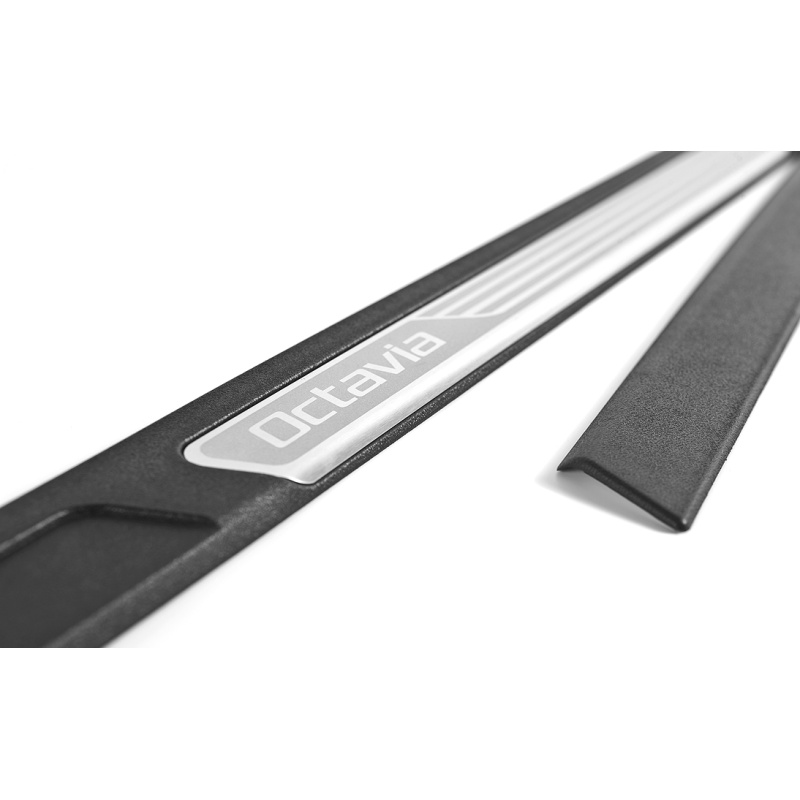 LÄVEPAKU KATE MUST/KROOM